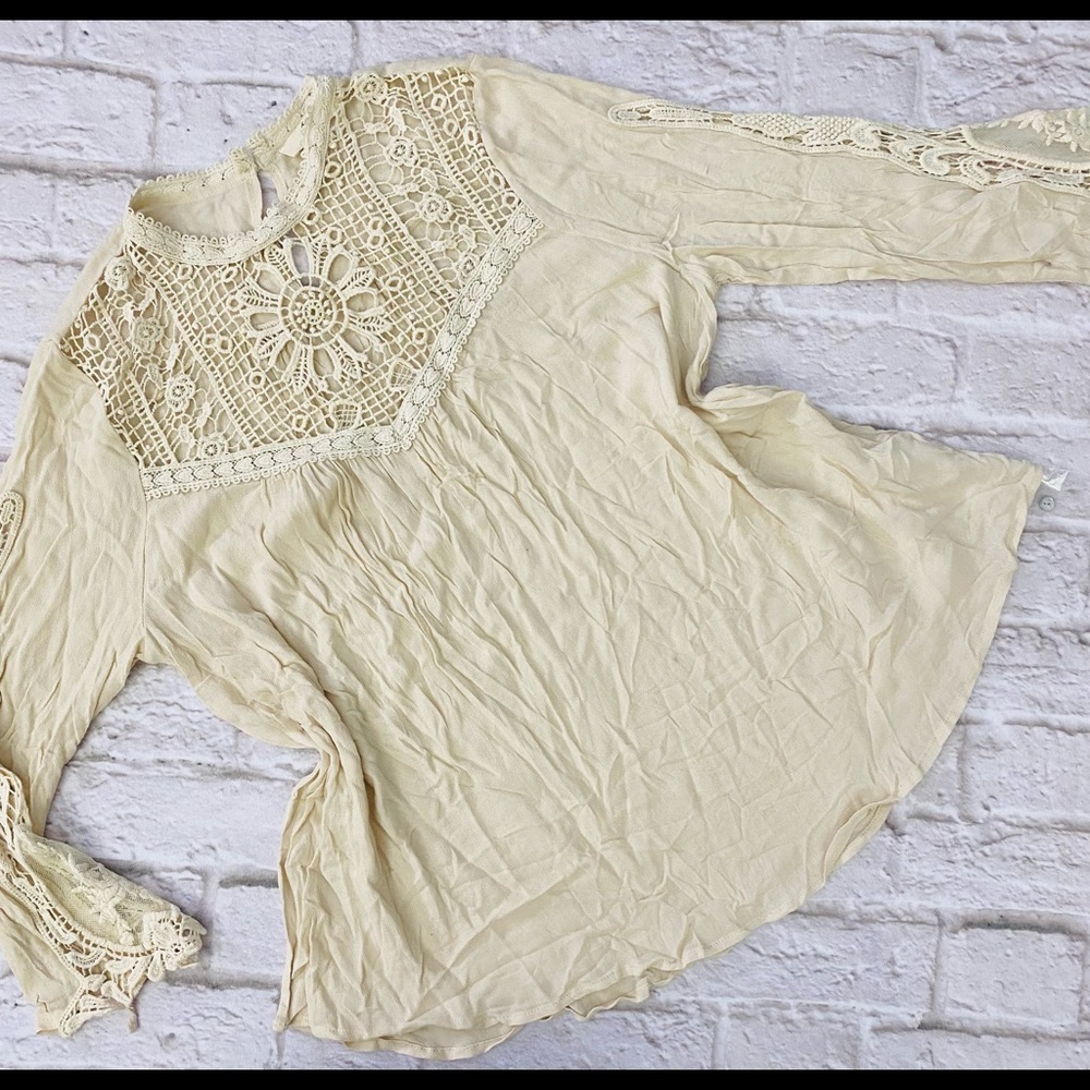entro off white lace detail blouse